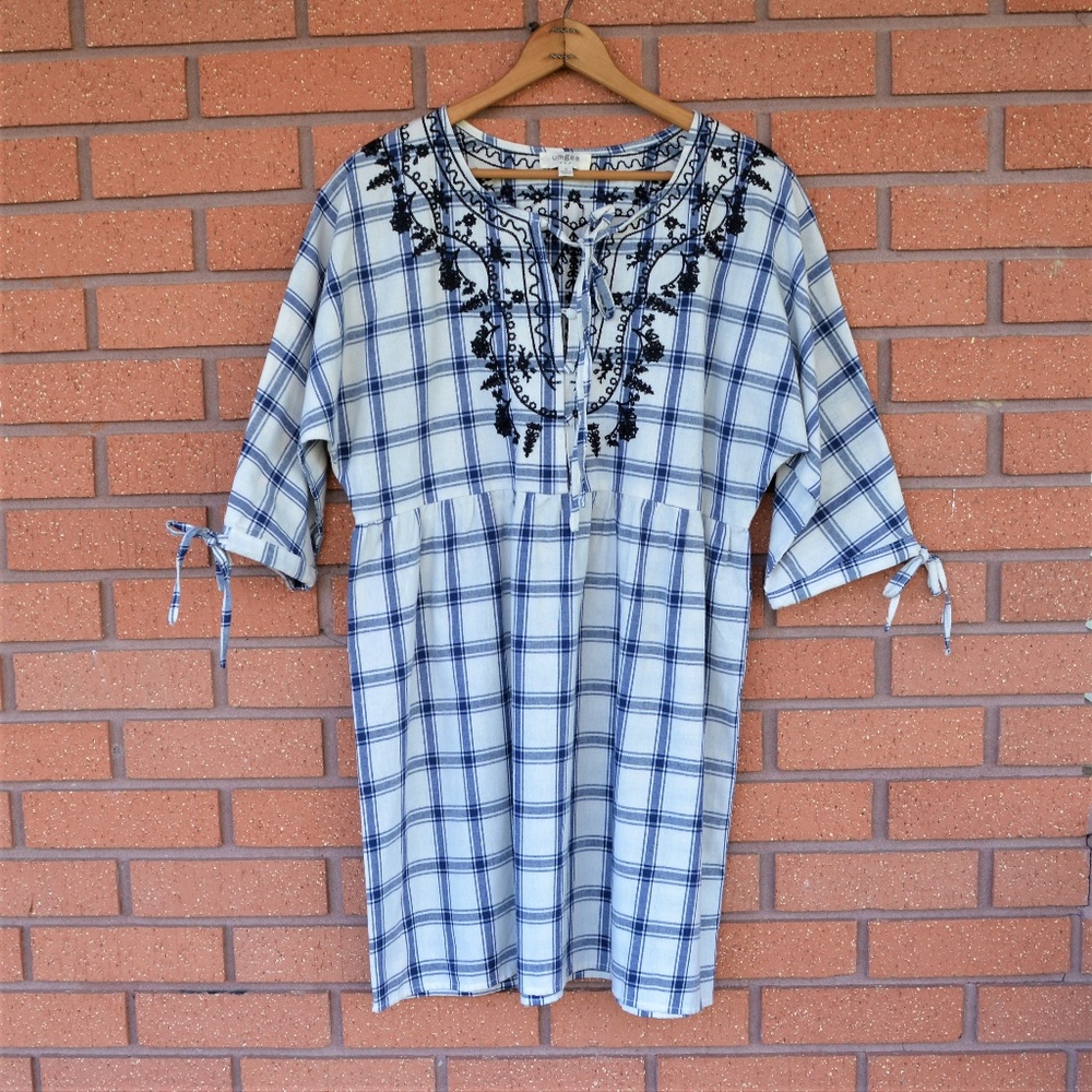 Umgee- Blue & White Dress w/black embroidery